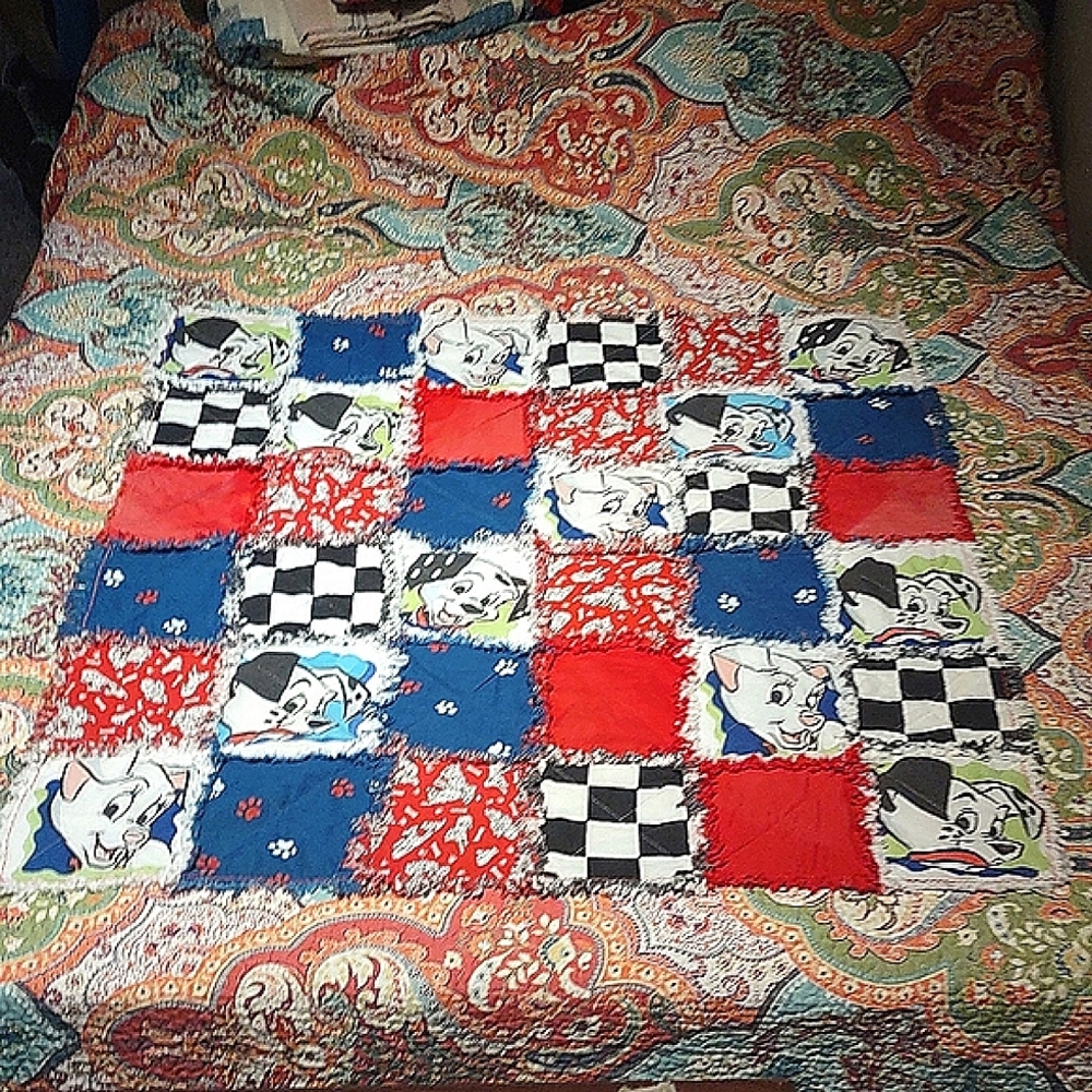 Y2K 102 Dalmatians Blanket Quilt
